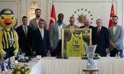 Cumhurbaşkanı Erdoğan, şampiyon Fenerbahçe Beko’yu kabul etti