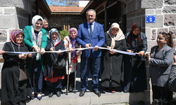 Altındağlı kadınların el emeği pazarı yeni sezona kapılarını açtı