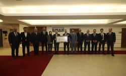 Anahtar Parti’den Yenimahalle Belediye Başkanı Fethi Yaşar’a ziyaret