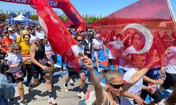 Başkent Ankara’da ‘19 Mayıs Yarı Maratonu ve Halk Koşusu’ düzenlendi
