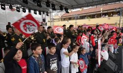 Askeri bandodan sürpriz Sefo performansı: 'Bilmem mi' şarkısı seslendirildi