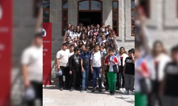 Beypazarlı gençler Keçiören'deki müzeyi ziyaret etti