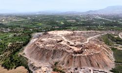 Malatya'da deprem enkazları tepelere dönüştü