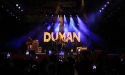 Etimesgut’ta 19 Mayıs coşkusu Duman konseriyle zirveye ulaştı