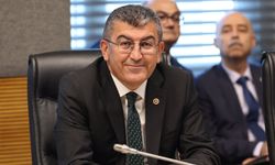 Gelecek Partisi'nden istifa etti, AK Parti'ye katıldı! Hasan Ekici'nin rozetini Erdoğan taktı