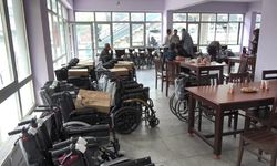 İhtiyaç Sahibi engelli bireyler bayramı sandalyeleriyle karşılıyor