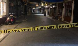 İki kişi arasında bıçaklı kavga çıktı