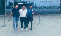 Kırmızı bültenle aranıyordu: Pasaport kontrolünde yakalandı