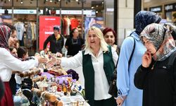 Mamak'ta Anneler Günü'ne özel kermese yoğun ilgi