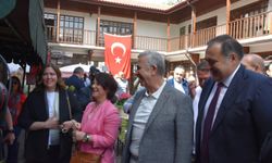 Mansur Yavaş'tan Nallıhan İpek Yolu Kermesi'ne ziyaret