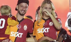 Galatasaraylı Mertens gözyaşları içerisinde veda etti