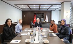 Bakan Göktaş, dijital güvenlik için Meta ile görüştü