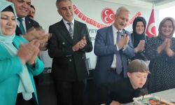 MHP, ayrımcılığa uğrayan Down sendromlu Mert'i unutmadı