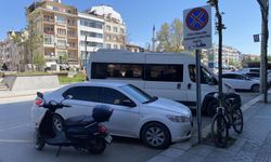 Otobüs durakları otopark niyetine kullanılıyor