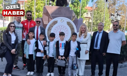 Polatlı'da gençlik haftası başladı: Cumhuriyet Meydanı'nda çelenk töreni