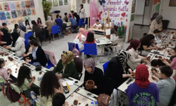 Pursaklar'da Anneler Günü'ne özel çamurdan sanat etkinliği