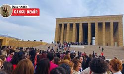 Hemşireler Günü’nde anlamlı ziyaret: Sağlıkçılar Ata'nın huzuruna çıktı