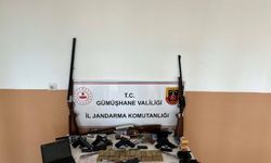 Silah ticareti yapan şahsın evinden cephanelik çıktı!
