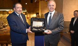 Moche kültürüne ait kolye Peru’ya iade edildi