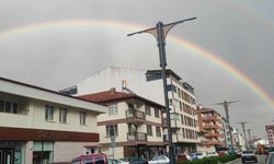 Yozgat’ta beliren gökkuşağı vatandaşları büyüledi