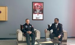 Alper Gezeravcı şehit aileleriyle bir araya geldi