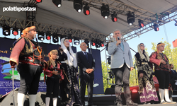 Ayaş Dut ve Tarihi Evler Festivali'nde coşku dorukta: Barış Akpınar ve Erkal Sonel sahne aldı!