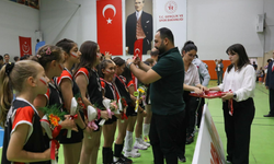 Etimesgut Belediyesi Mini Voleybol Takımı Ankara şampiyonu oldu