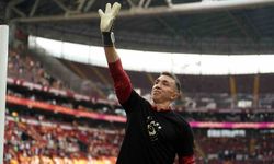 Galatasaray’ın efsanesi Türkiye’den ayrıldı