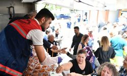 Mamak'ta Ferdi Zeyrek için lokma dağıtıldı