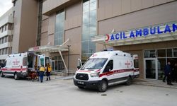 Korkunç kaza: İnşaat kalıbının altında kalan işçiler yaralandı