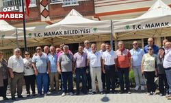 Siyasileri buluşturan aşure programı Mamak’ta düzenlendi