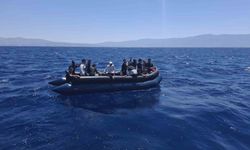 Kuşadası’nda 22 düzensiz göçmen kurtarıldı