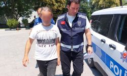 Yoldan geçerken gördüğü aracı ateşe verdi