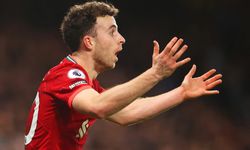 Futbol dünyası şokta! Yıldız futbolcu hayatını kaybetti