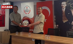 Kaymakam Murat Bulacak, ilçe personelleriyle vedalaştı