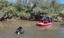 Kızılırmak’ta kayıp genci arama çalışmaları devam ediyor