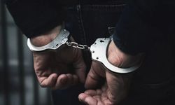 Polisin silahını almaya çalışan şahıs, gözaltında!