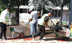 Pursaklar’da parklar baştan sona yenileniyor
