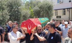 Türkiye’nin ilk kadın yarış spikeri son yolculuğuna uğurlandı!