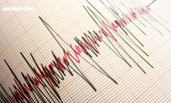 Panik anları! 6.7 şiddetinde deprem meydana geldi
