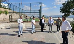 Yenimahalle’ye yeni halı saha kazandırıldı
