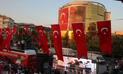 Özgür Özel Aydın'da konuştu: Çerçioğlu'na yönelik pankartlar dikkat çekti