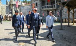 Bakan Ersoy, Bozdağ Film Platolarını ziyaret etti