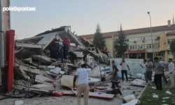Balıkesir'de 6.1'lik depremde bir bina çöktü