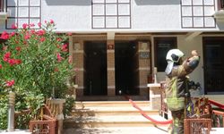 Çankaya'da 3 katlı apartmanda korkutan yangın! Mahalleli sokağa döküldü