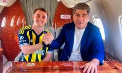 Kerem Aktürkoğlu, sarı-lacivertli formayı giydi