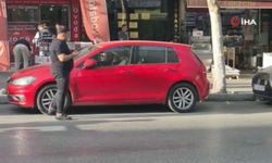 Park halindeki araca kurşun yağdırdılar
