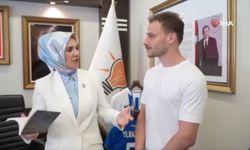 Devletin şefkat eliyle büyüyen Rizeli genç, kitabını Bakan Göktaş’a hediye etti
