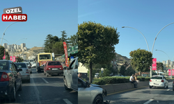 Ankara protokol yolunda kaza! Akşam trafiği felç oldu