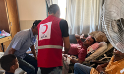 Türk Kızılay, Gazze'de 21 bin öğün sıcak yemek dağıtıyor